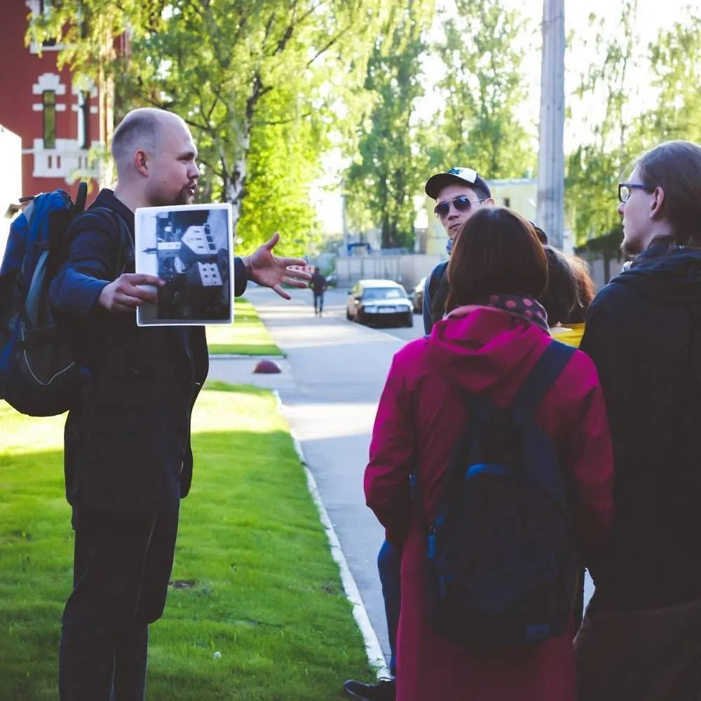 Экскурсия с Алексеем Шишкиным по Петербургу 31 июля 2021 г - фото 2