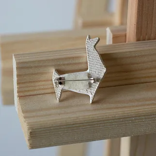 Брошь Partala Лама