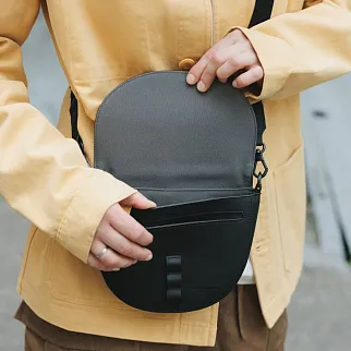 Кроссбоди сумка Gaston Luga Splash Moon Black