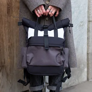 Рюкзак-роллтоп Friend Function черно-белый