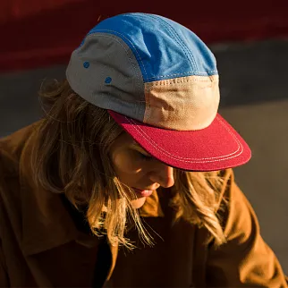 Кепка Friend Function Colorblock (красный козырек)