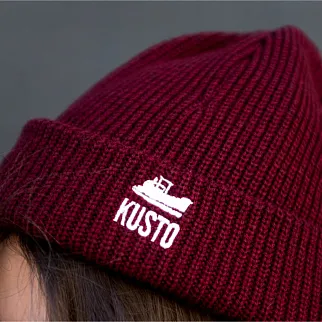 Шапка Kusto FUNKY Short бордовая