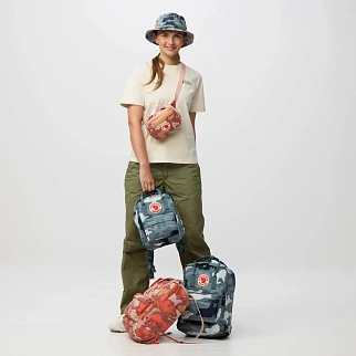 Рюкзак Fjallraven Kanken Graphics Laptop 15 Chalk Rose - Hidden Animals