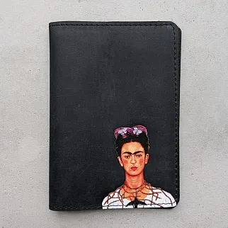 Обложка для паспорта Автопортрет в терновом ожерелье с колибри