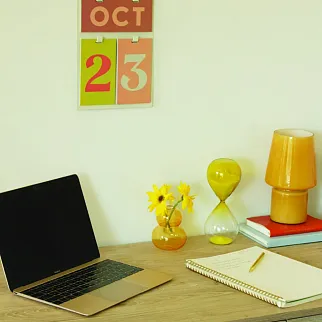 Песочные часы на 30 мин жёлто-зелёные