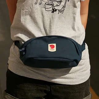 Сумка на пояс Fjallraven Ulvo Hip Pack medium Dark Navy (555)