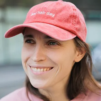 Кепка Friend Function bad hair day красная с серебряной нитью