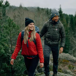 Шапка Fjallraven Classic Knit Hat Black (550)