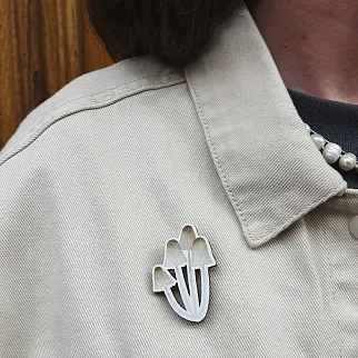 Деревянная брошка PlantMyBones Мицены