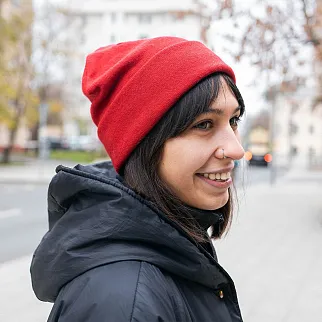 Шапка шерстяная Friend Function Кармин