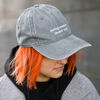 Бейсболка Faded с вышивкой boring weekend lovers' club