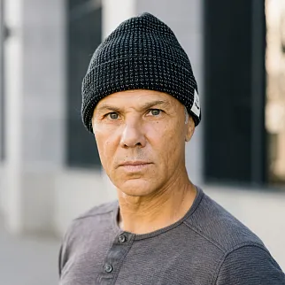 Шапка ННХ Меру светоотражающая (разные цвета)