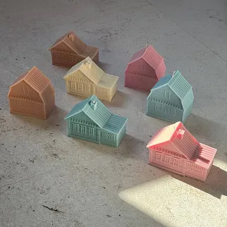 Ароматическая свеча Unification Love «‎Деревенский дом» белая