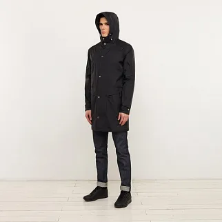 Плащ SHU черный