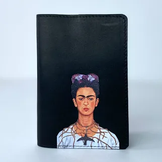 Обложка для паспорта Автопортрет в терновом ожерелье с колибри