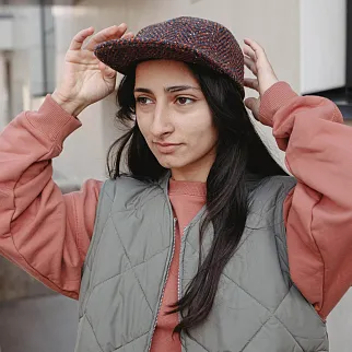 Пятипанельная кепка из твида Friend Function красно-синяя