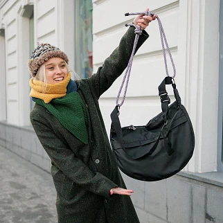 Сумка Friend Function ИЗИ черная прорезиненная