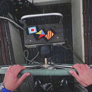 Черный свитшот Парус