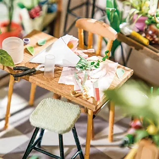 Интерьерный конструктор Robotime Emily's Flower Shop