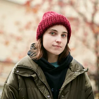 Вязаная шапка KUKA бордовая слива