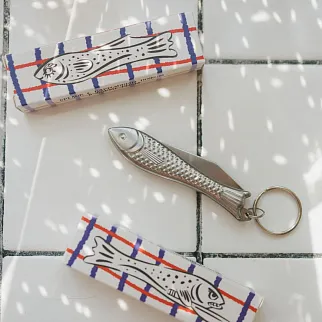 Брелок с карманным ножом в форме рыбы FRIEND FUNCTION