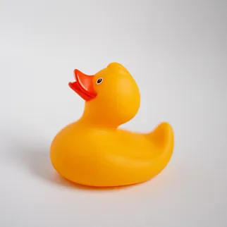 Утка резиновая жёлтая первый сорт