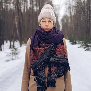 Большой шерстяной шарф Plum Folk