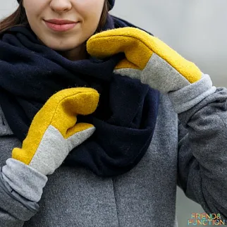 Варежки Friend Function Желтые