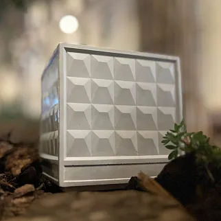 Бетонное кашпо-органайзер в виде забора ПО-2 квадратное