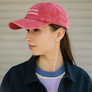 Кепка Friend Function Looking Busy красная со светонакопительной нитью