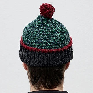 Шапка CHECK YA HEAD с помпоном новогодняя 2657/223