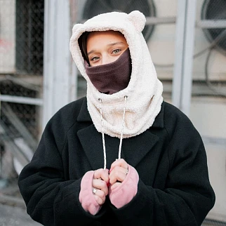 Капюшон Friend Function барашковый молочный с ушками