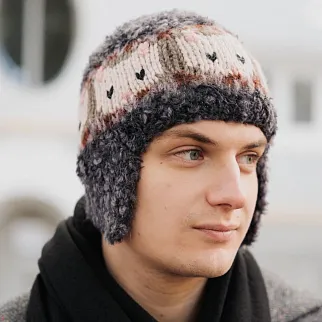 Шапка CHECK YA HEAD серая с рисунком Котики Т2165/153