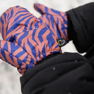 Дутые варежки Friend Function тигровые