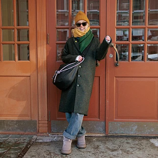 Сумка Friend Function ИЗИ черная прорезиненная