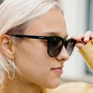 Очки Komono Francis Matte Black/Tortoise