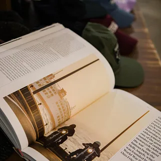 Книга The Rebel's Wardrobe