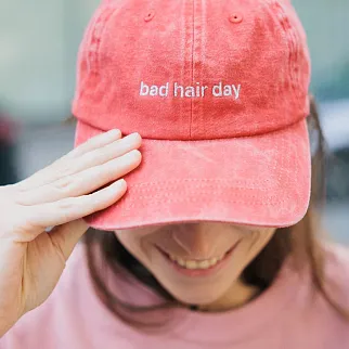 Кепка Friend Function bad hair day красная с серебряной нитью