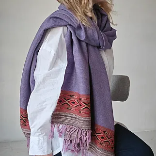 Большой шерстяной шарф Lavender Folk