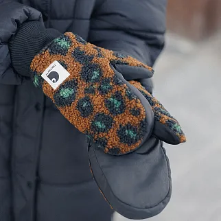 Варежки Carhartt WIP Orla Mitten Camo Leo Jacquard Tamarind