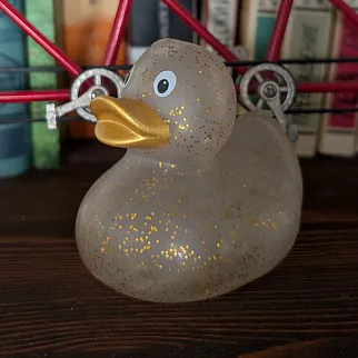 Утка с золотыми блестками