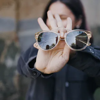 Очки MESSYWEEKEND Rita Champagne Green