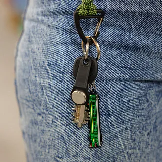 Брелок металлический FRIEND FUNCTION Электричка ЭР2