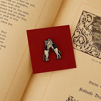 Значки Heart of Moscow Страдающее средневековье