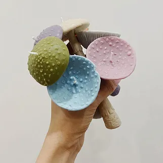 Ароматическая свеча Unification Love Гриб шляпкой вверх розовый