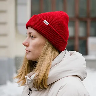 Шапка-бини Friend Function красная