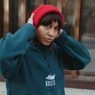 Шапка CHECK YA HEAD шерстяная алая 1844