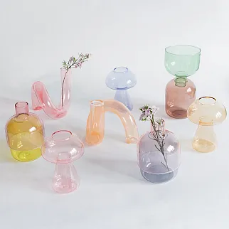 Альфаобразная ваза розовая