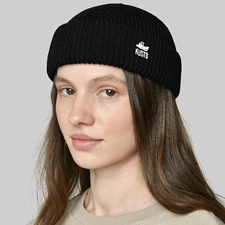 Шапка Kusto Pin Short черная с вышивкой