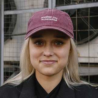 Кепка Friend Function another day in paradise вишневая с серебряной нитью